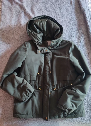 Giubbotto verde militare Vero Moda, marca: Vero Moda, estado: Muito bom, tamanho: M / 38 / 10, €3.00, €3.85 inclui Proteção do Comprador