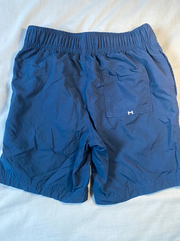 Short de bain garçon T Hilfiger 4