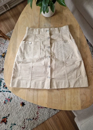 Jupe en velours côtelé beige, merk: cotele paris, staat: Heel goed, maat: S / 36 / 8, € 40,00, € 42,70 inclusief Kopersbescherming