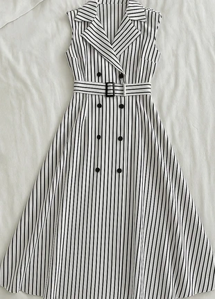 Robe sans manches chic rayée noire et blanche, taille M, style Old Money vintage élégant, marque: ChicRobeo, état: Très bon état, taille: M / 38 / 10, 42,90 €, 45,75 € Protection acheteurs incluse