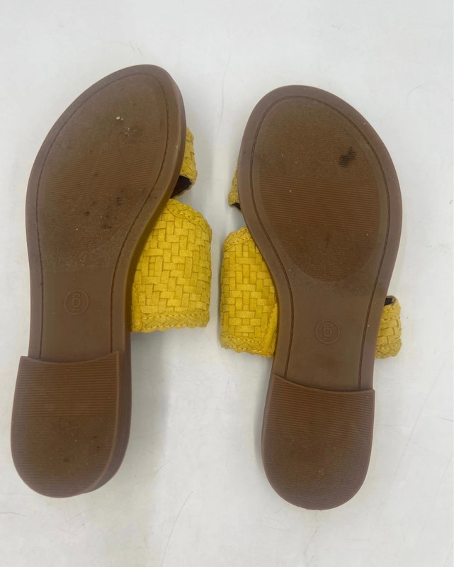 Women’s mustard yellow and tan sandals size 6 3