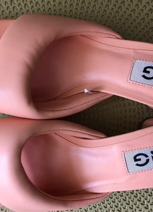 Mules à talons Mango rose poudré – neuves – T.38, marke: Mango, zustand: Neu, mit Etikett, größe: 38, 20,00 €, 21,70 € inklusive Vinted-Käuferschutz