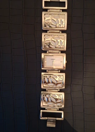 Armbanduhr Damen Uhr, marke: Fossil, zustand: Sehr gut, größe: 30–38 mm, 35,00 €, 37,45 € inklusive Vinted-Käuferschutz