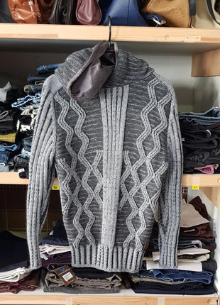 Pull gris, brand: Afaroz, condizioni: Ottime, taglia: S, €4.00, €4.90 include la Protezione acquisti Pro