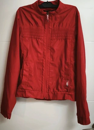 Calvin Klein – Chaqueta Roja Talla L – Original, marca: Calvin Klein, estado: Muy bueno, tamaño: L / 40 / 12, 35,00 €, 37,45 € Protección al comprador incluida