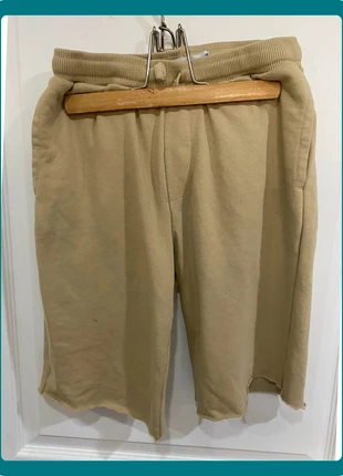 Bermuda Zara large fluide Taille élastique sable 11-12 ans - 152 cm, brand: Zara, condition: Very good, size: 12 years / 152 cm, €3.00, €3.85 includes Buyer Protection