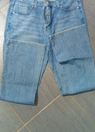 Jean Levi’s 515 Bootcut femme – Taille 42 (XL) Très bon état, marque: Levi's, état: Très bon état, taille: XL / 42 / 14, 15,00 €, 16,45 € Protection acheteurs (Pro) incluse