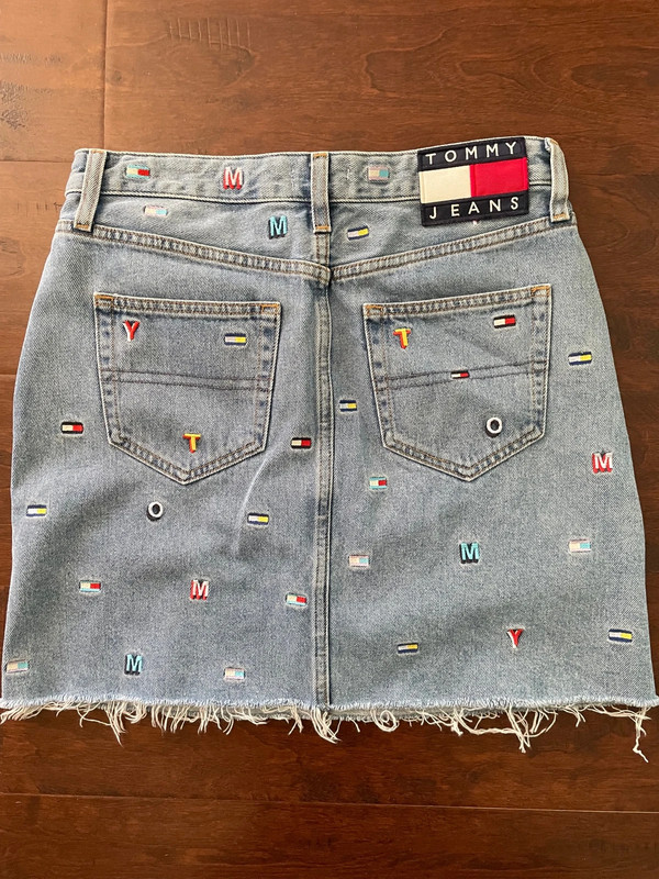 Tommy Jeans Embroidered Denim Skirt 5