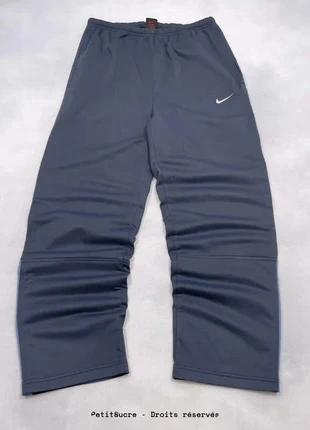 Rare Parachute Pant Nike y2k Bleu Marine Solo Swoosh Large Jogging Baggy Oversize - M /1473B, marke: Nike, zustand: Sehr gut, größe: M / 38 / 10, 31,90 €, 34,20 € beinhaltet Vinted-Käuferschutz Pro