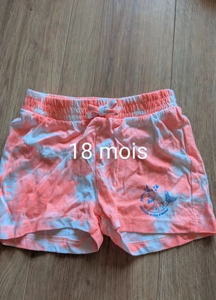 Short 18 mois, marque: Kimbaloo, état: Très bon état, taille: 18-24 mois / 86 cm, 2,00 €, 2,80 € Protection acheteurs incluse