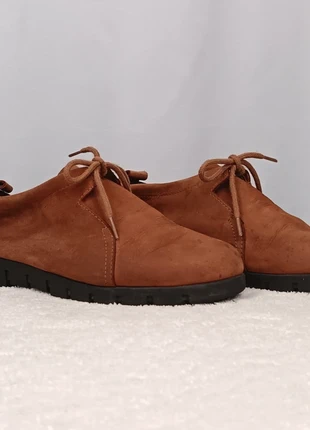 Chaussures marron à lacets semelle noire Pointelle made in france Taille 37, brand: Pointelle, condizioni: Discrete, taglia: 37, €2.00, €2.80 include la Protezione acquisti Pro