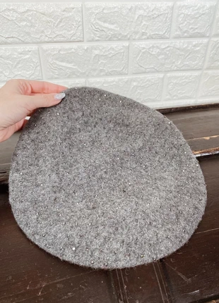 Boina gris lana , marque: Parfois, état: Très bon état, 8,00 €, 9,10 € Protection acheteurs incluse