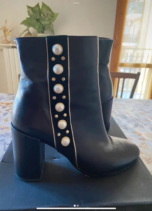 Stivaletti neri, condizioni: Ottime, taglia: 40, €4.00, €4.90 include la Protezione acquisti