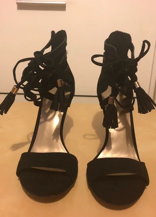 Zapatos de tacón negro., marca: Star Collection, estado: Nuevo sin etiquetas, tamaño: 39, 13,00 €, 14,35 € Protección al comprador incluida