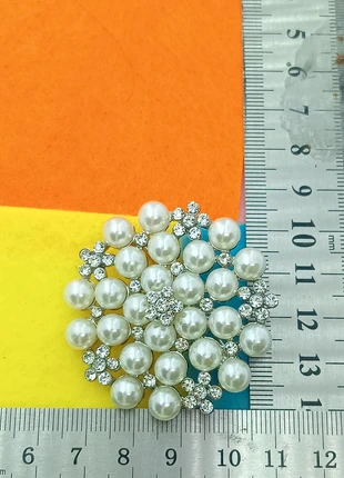 Broche, merk: Montre.fr, staat: Heel goed, € 5,00, € 5,95 inclusief Kopersbescherming Pro