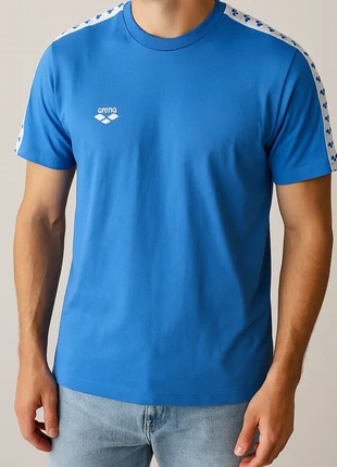 T-shirt bleu Arena -style sport casual, marque: Arena, état: Très bon état, taille: L, 3,00 €, 3,85 € Protection acheteurs incluse