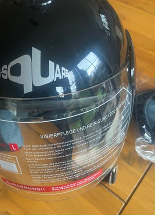 Motorradhelm der Marke B-Square Größe L 59-61 cm neu, brand: B-SQUARE, condizioni: Nuovo con cartellino, €50.00, €53.20 include la Protezione acquisti