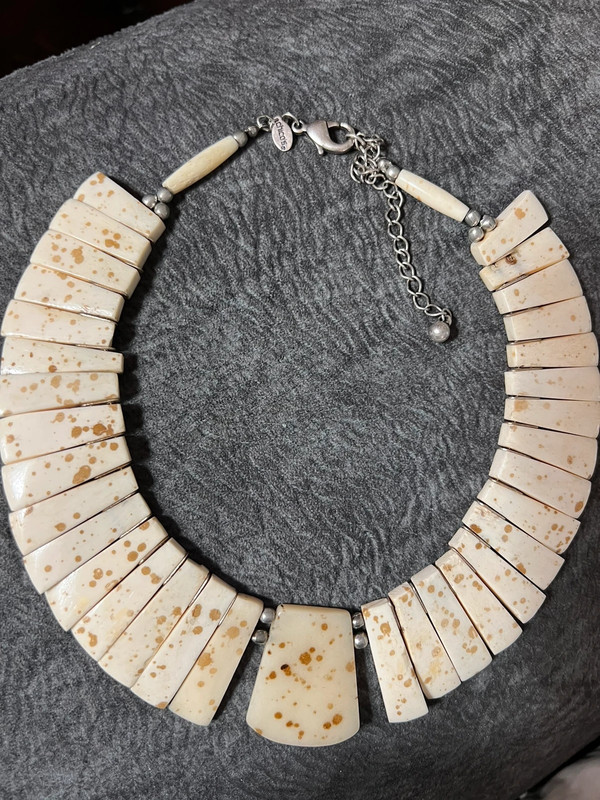 Chico’s  necklace 1