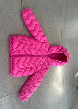 Mädchenjacke, marque: United Colors of Benetton, état: Très bon état, taille: 18-24 mois / 86 cm, 10,00 €, 11,20 € Protection acheteurs incluse