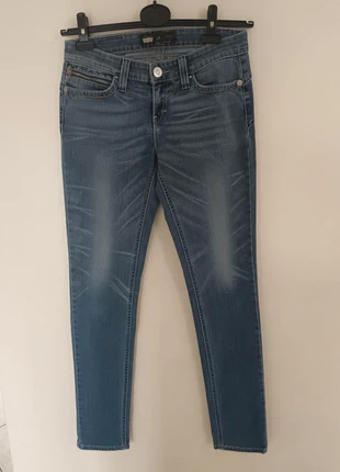 Jean Levis' Demi Curve Skinny pour femme taille 38 comme neuf !, marca: Levi's, estado: Muito bom, tamanho: M / 38 / 10, €26.00, €28.00 inclui Proteção do Comprador