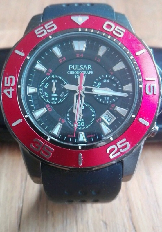 Montre chronographe pulsar Water r sistant 10 bars acier