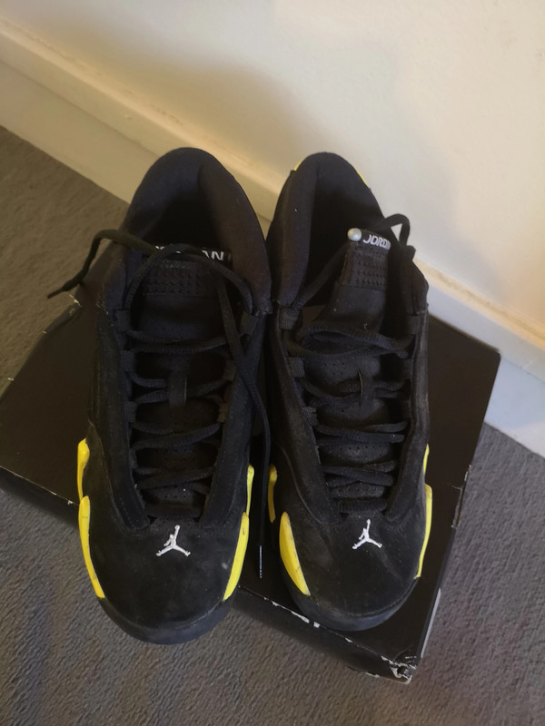 Air Jordan 14 retro jaune et noir - Vinted