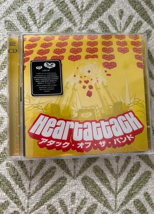 Heartattack compilation, estado: Muy bueno, 5,00 €, 5,95 € Protección al comprador incluida