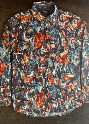 Desigual graphic shirt, brand: Desigual, condition: New without tags, size: S, €8.00, €9.10 includes Buyer Protection