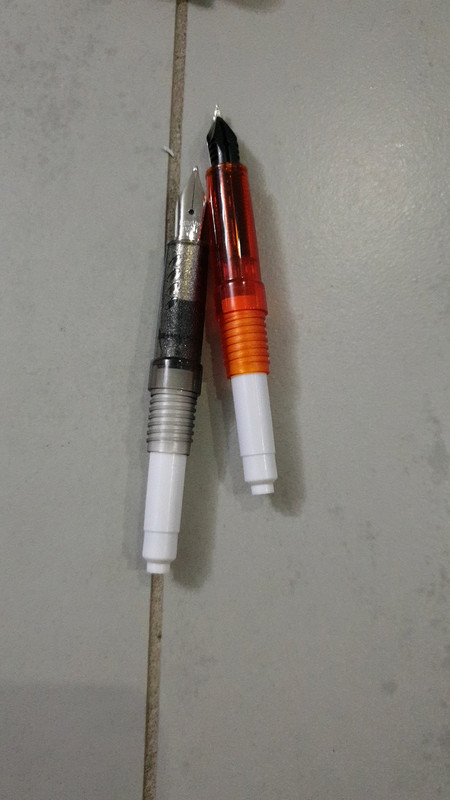 2 Stylos plumes pucca neuf. - photo numéro 2