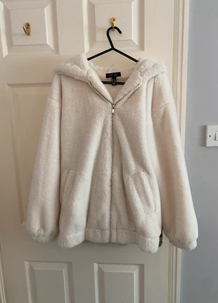 White coat, brand: New Look, condition: Very good, size: S / 8, £15.00, £16.45 includes Buyer Protection