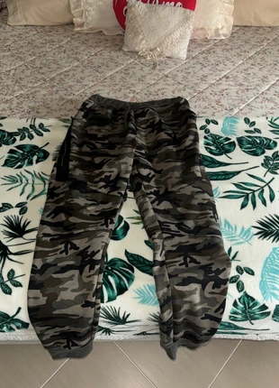 Pantalone militare, brand: live, condizioni: Ottime, taglia: M, €7.00, €8.05 include la Protezione acquisti