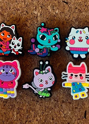 Gabby’s Dollhouse Shoe Charms, brand: Gabby's Dollhouse, condition: Very good, £1.00, £1.38 includes Buyer Protection