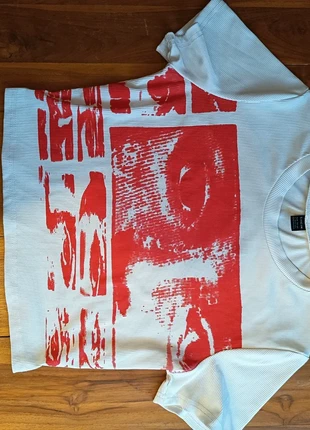 T-shirt court Y2K rouge et blanc, marke: Romwe, zustand: Sehr gut, größe: M / 38 / 10, 8,00 €, 9,10 € inklusive Vinted-Käuferschutz
