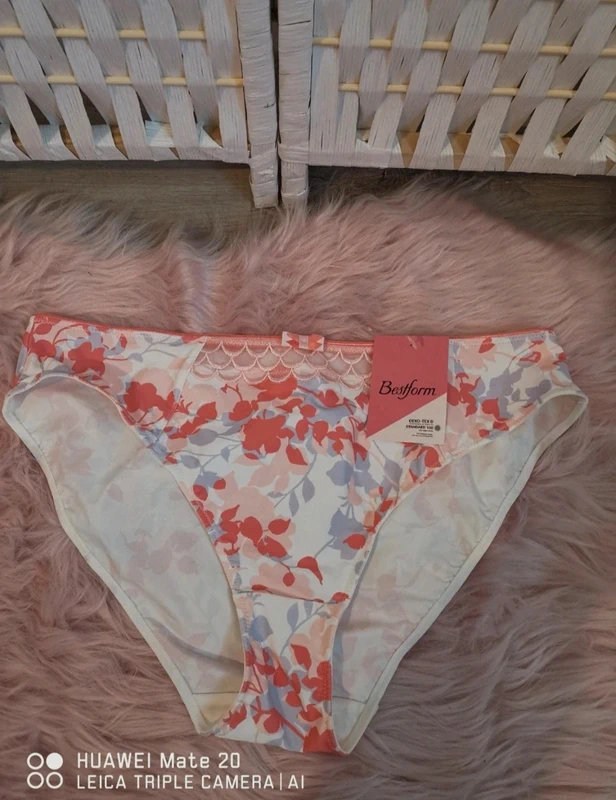 💕Jolie culotte fleurie femme T44 Bestform💕 - photo numéro 3