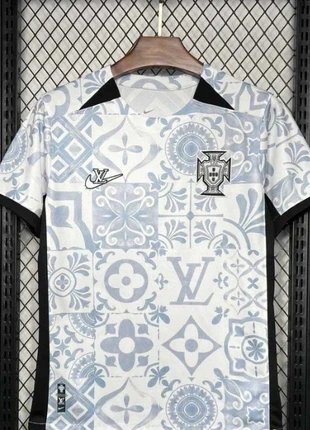 Maillot du portugal, marque: Nike, état: Neuf avec étiquette, taille: M, 17,99 €, 19,59 € Protection acheteurs incluse