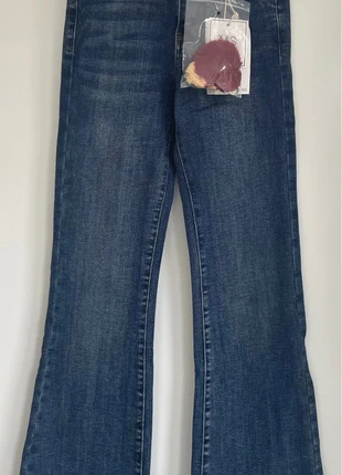 Jeans broek M.sara, marque: M.Sara, état: Neuf avec étiquette, taille: M / 38 / 10, 42,00 €, 44,80 € Protection acheteurs (Pro) incluse