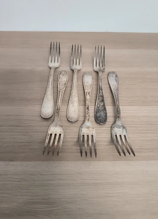 Fourchettes de table en métal argenté, marke: Vintage, zustand: Gut, 20,00 €, 21,70 € beinhaltet Vinted-Käuferschutz Pro