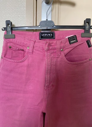 Jean Versace rose, brand: Versace Jeans Couture, condizioni: Ottime, taglia: S / IT 40 / EU 36, €40.00, €42.70 include la Protezione acquisti