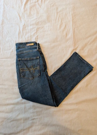 Jean Levi’s Modern Skinny crop | Bleu marine | Taille 28x28, marke: Levi's, zustand: Sehr gut, größe: M / 38 / 10, 10,00 €, 11,20 € inklusive Vinted-Käuferschutz