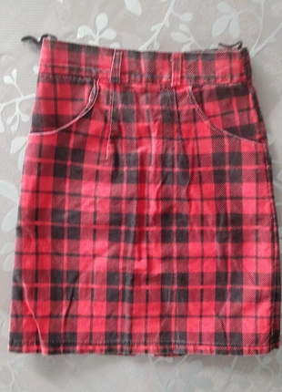 Jupe droite carreaux rouge noir Vintage années 80, marque: Vintage, état: Très bon état, taille: 6 ans / 116 cm, 6,50 €, 7,53 € Protection acheteurs incluse