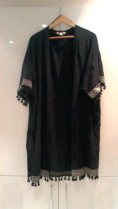 long kimono noir et blanc coachella 1