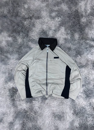 Giacca ASICS vintage anni ‘90 beige/nera (Taglia S), marca: Asics, estado: Muito bom, tamanho: S, €20.00, €21.70 inclui Proteção do Comprador