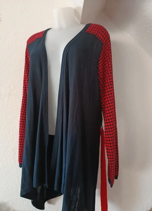 Cardigan bleu marine & rouge – Coupe confortable – Taille 50/52 FR, marque: sheego, état: Neuf avec étiquette, taille: 6XL / 52 / 24, 15,00 €, 16,45 € Protection acheteurs incluse