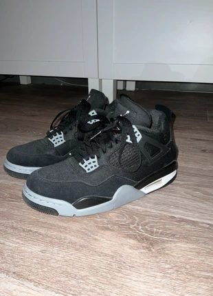 Sneakers Air Jordan 4 – Coloris Noir & Gris, brand: Jordan, condizioni: Ottime, taglia: 40, €110.00, €116.20 include la Protezione acquisti