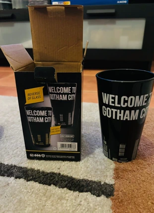 Copo Gotham Cold Change, marca: DC Collectibles, estado: Novo com etiquetas, €10.00, €11.20 inclui Proteção do Comprador
