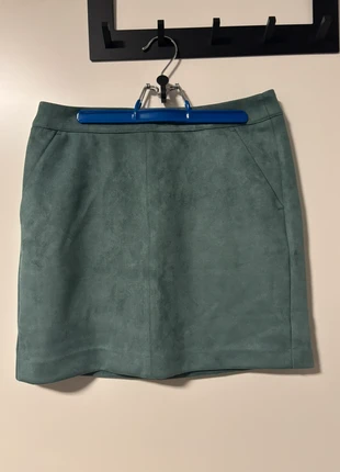 Rauleder-Rock in Mint, marke: Vero Moda, zustand: Neu, größe: S / 36 / 8, 12,00 €, 13,30 € inklusive Vinted-Käuferschutz