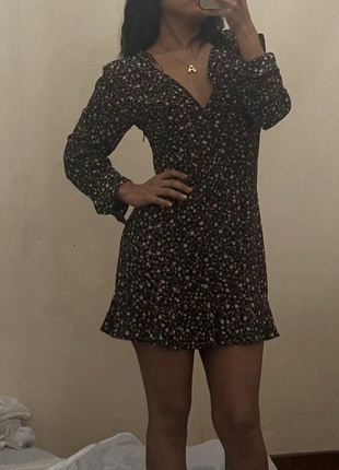 Mini abito a fiori Zara XS, brand: Zara, condizioni: Nuovo senza cartellino, taglia: XS / IT 38 / EU 34, €15.00, €16.45 include la Protezione acquisti