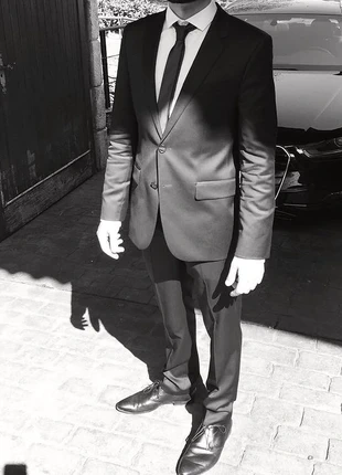 Traje de lana Hugo Boss, marque: Hugo Boss, état: Neuf sans étiquette, taille: M, 300,00 €, 315,70 € Protection acheteurs incluse