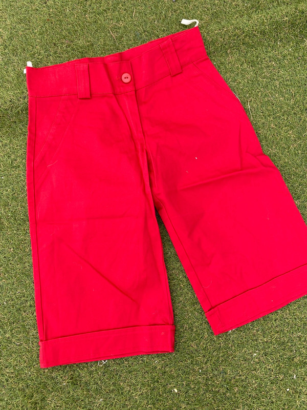Bermudas rojas nuevas mujer muy comodas y bonitas Vinted