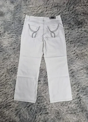 Jeans y2k large blanc brodé baggy large évasé flare, marke: Vintage Dressing, zustand: Gut, größe: M / 38 / 10, 14,00 €, 15,40 € beinhaltet Vinted-Käuferschutz Pro